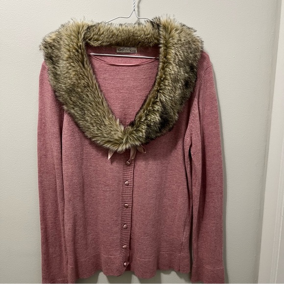 FAUX FUR TRIMMED PINK CASHMERE BLEND CARDIGAN - Picture 5 of 10